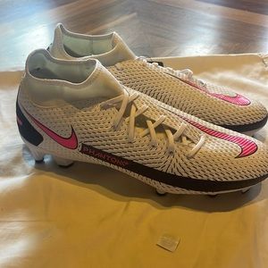 Nike Phantom GT2